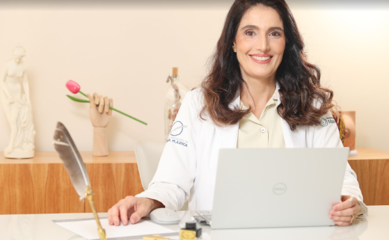 Dra. Vanessa Rajo na consulta online